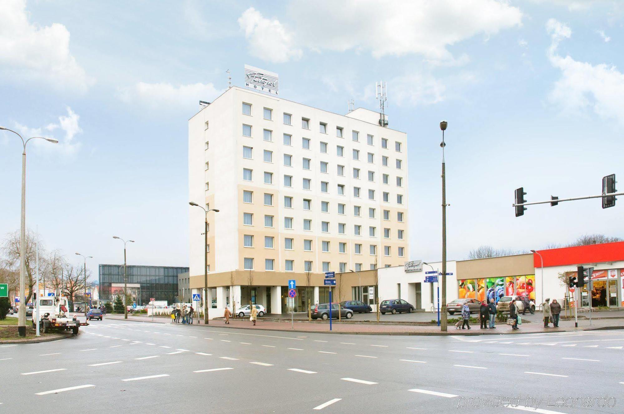 Hotel Petropol Płock Extérieur photo