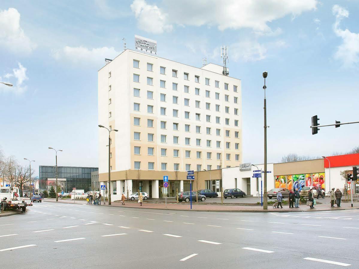 Hotel Petropol Płock Extérieur photo